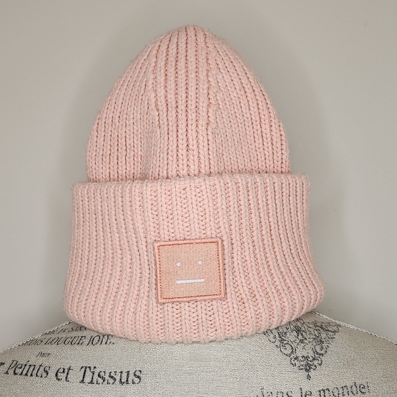 Acne Studios pink pansy face patch beanie - Picture 1 of 8